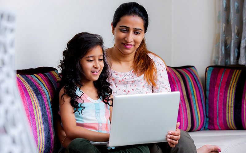 4 Ways to Bridge the Internet Gender Gap in India