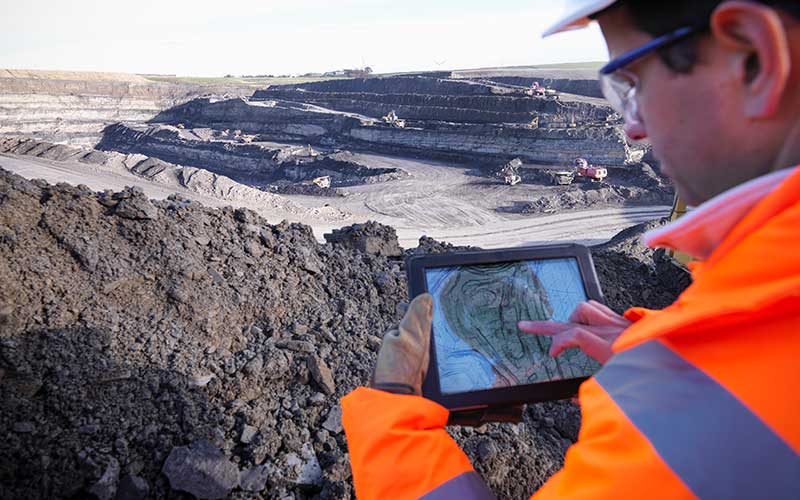 Digging Smarter with Technology