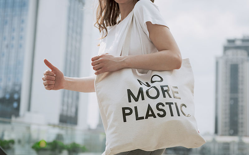 Cutting down on senseless plastic