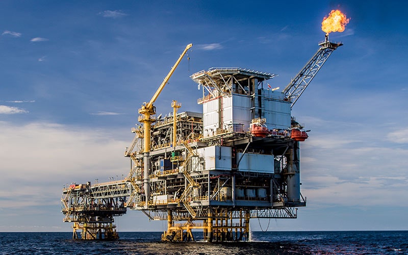 Transforming Oil & Gas with Data: The Competitive Edge