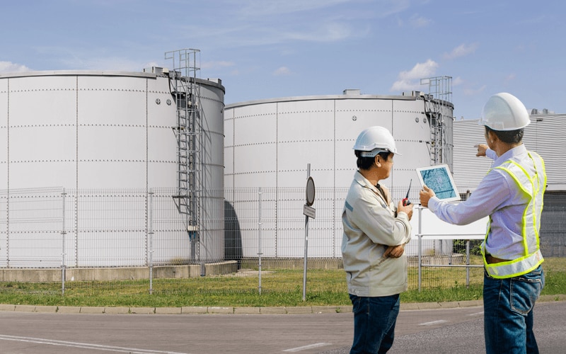 Integrated refinery information system enables real-time decision making