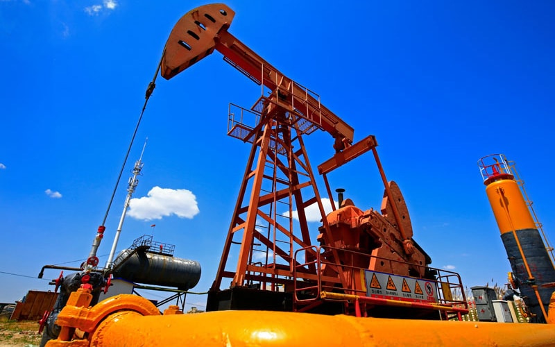 Leveraging predictive analytics in oil drilling