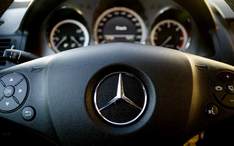 Mercedes Benz Financial Services works with Infosys to arm its dealers with Apple iPad for enhanced customer experience
