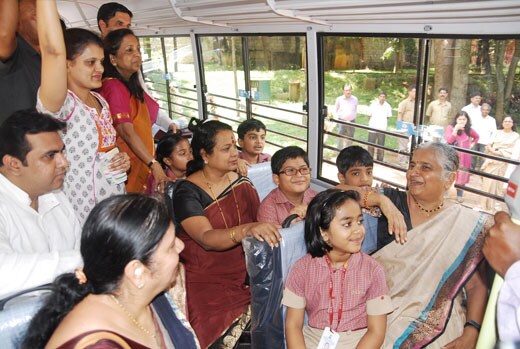 Infosys Foundation Donates Buses to Bal Bhavan Infosys Foundation Donates Buses to Bal Bhavan