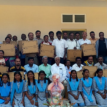 Samarpan Distributes Science Kits to 372 Government Schools