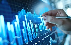 Harnessing the Power of Hybrid Cloud: Balance between Innovation and Risks in Financial Services